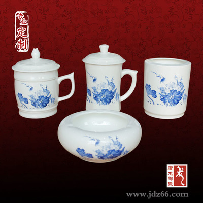 生產(chǎn)茶杯的廠家 陶瓷茶杯廠圖片|生產(chǎn)茶杯的廠家 陶瓷茶杯廠產(chǎn)品圖片由景德鎮(zhèn)市唐龍?zhí)沾晒旧a(chǎn)提供-